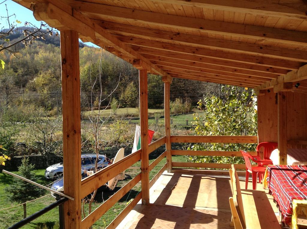 Villa Lilia Apriltsi  Exterior photo