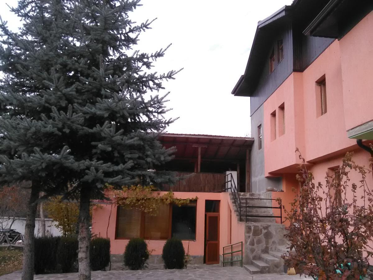 Villa Lilia Apriltsi  Exterior photo